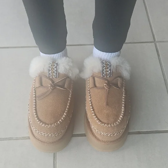 UGG Disquette Alpine Slippers. New In Box! - Picture 2 of 8